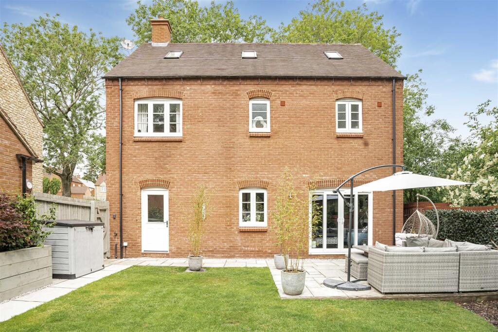 25 Drayson Way, Towcester (23).JPG