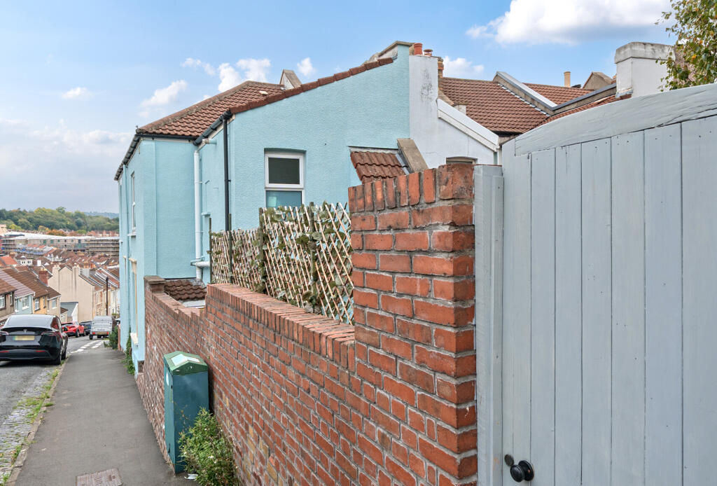 1365982-3-68efa1d...