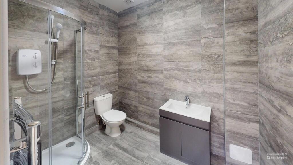 Flat-2-72-Mapperley-Road-Bathroom-Defurnished