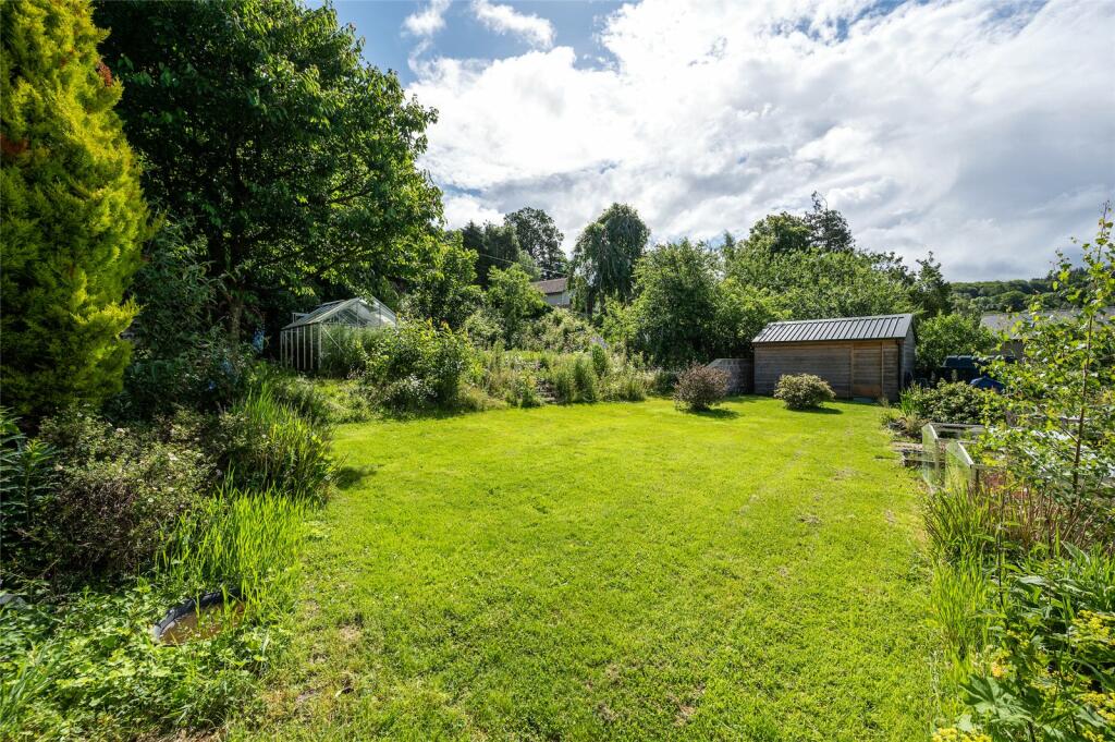 Workshop &amp; Lawn
