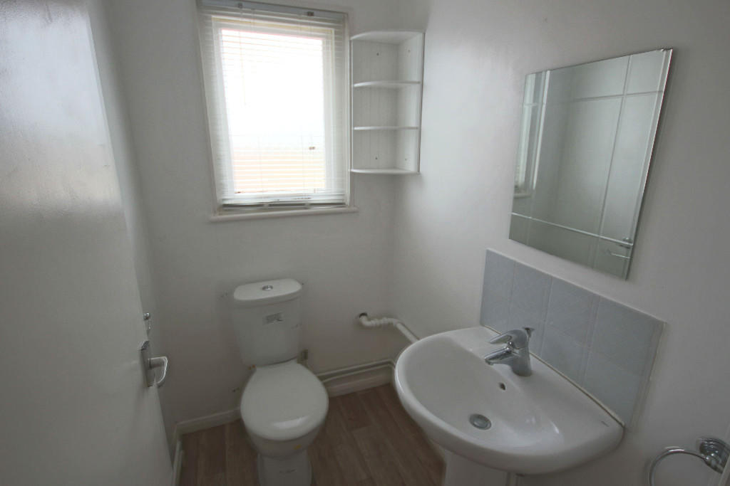 Upstairs Cloakroom