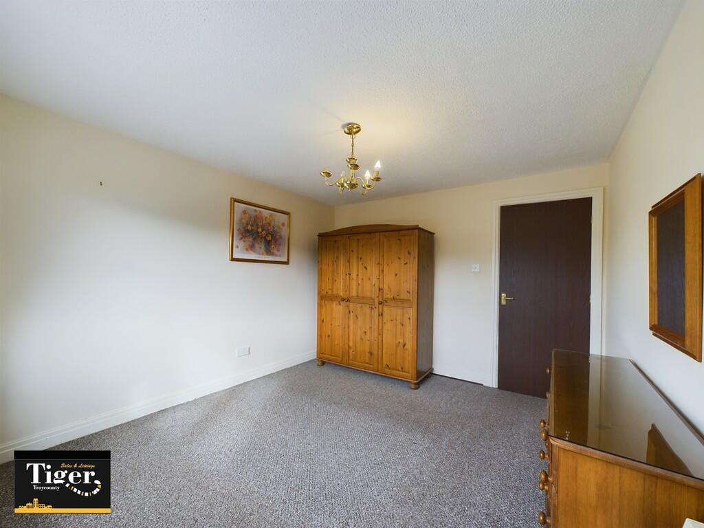 CAM02176G0-PR0189...