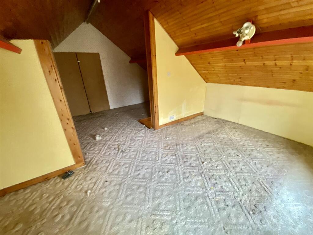 Bramleys Estate Agents - Sugar Lane - Dewsbury (8)