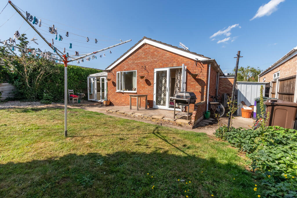 25 Oakleigh Road-...