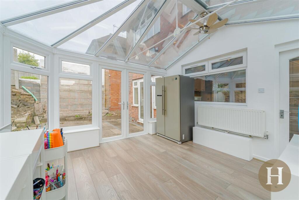 Hadleigh Estate Agents-19.jpg