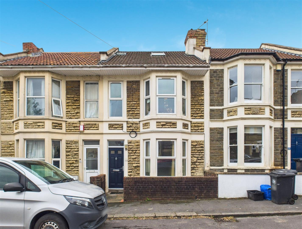 6 bedroom HMO.png