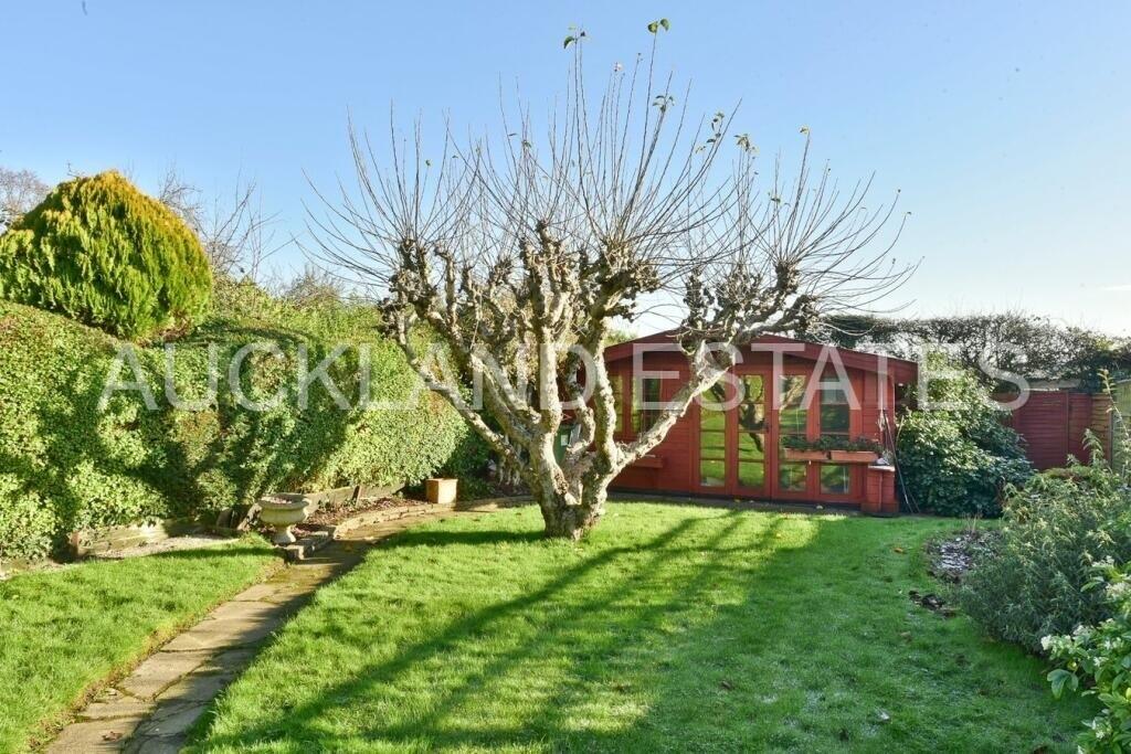 142904_28583554_I...