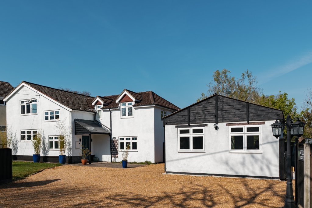 Woodlands Road, SO40