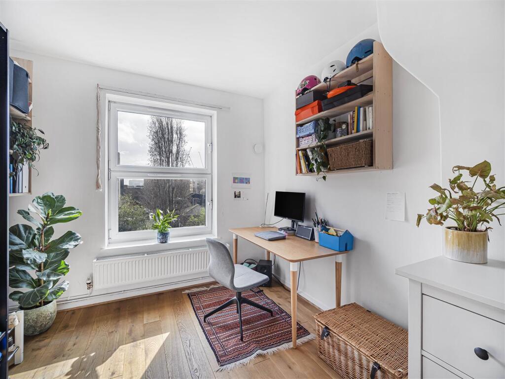 Warburton Street, E8
