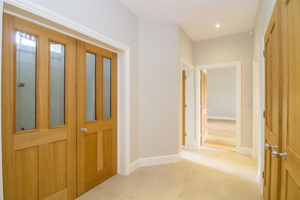 hallway.jpg