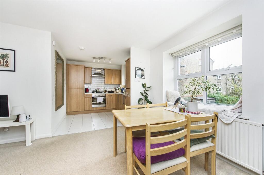 Kitchen/Reception
