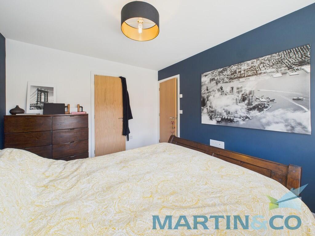 CAM01870G0-PR0162...