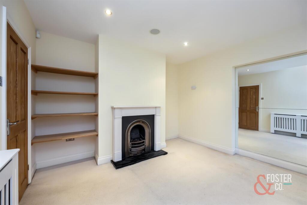 Dyke Road Avenue, 61-033.jpg