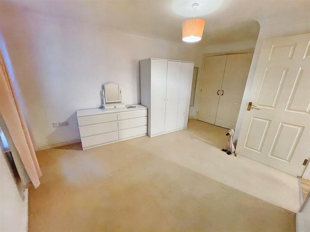 Bedroom.jpg