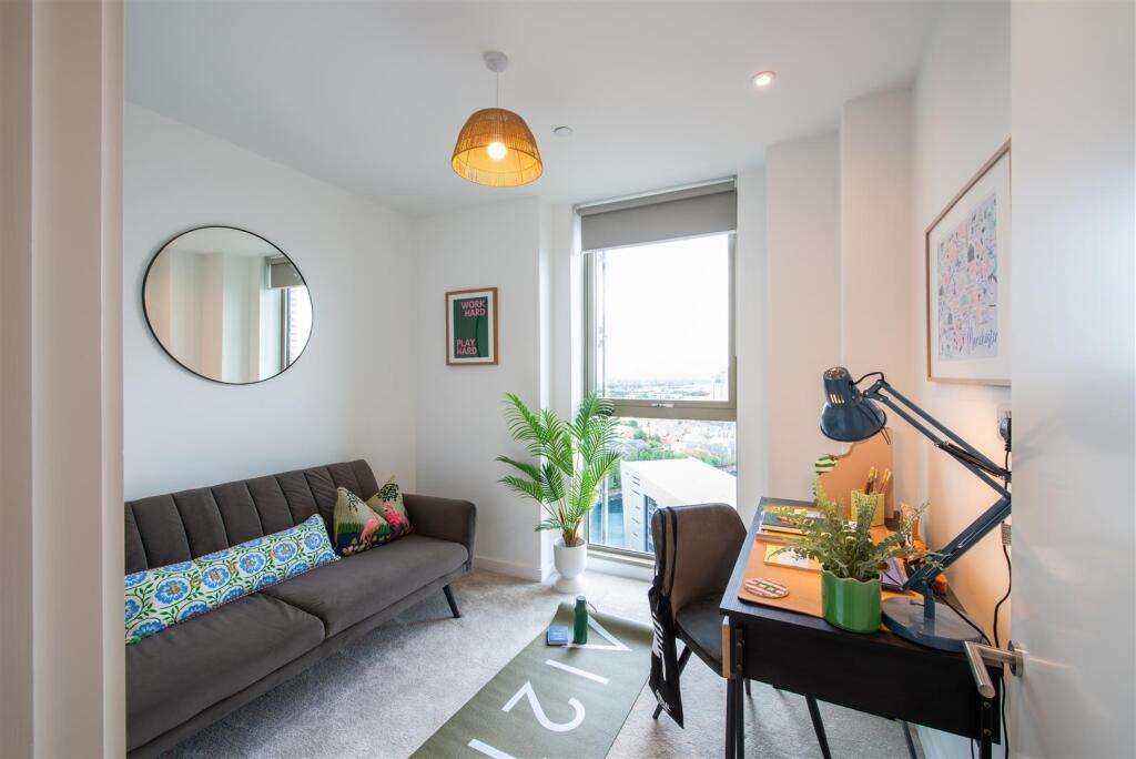 al050723-apartments-12.jpg