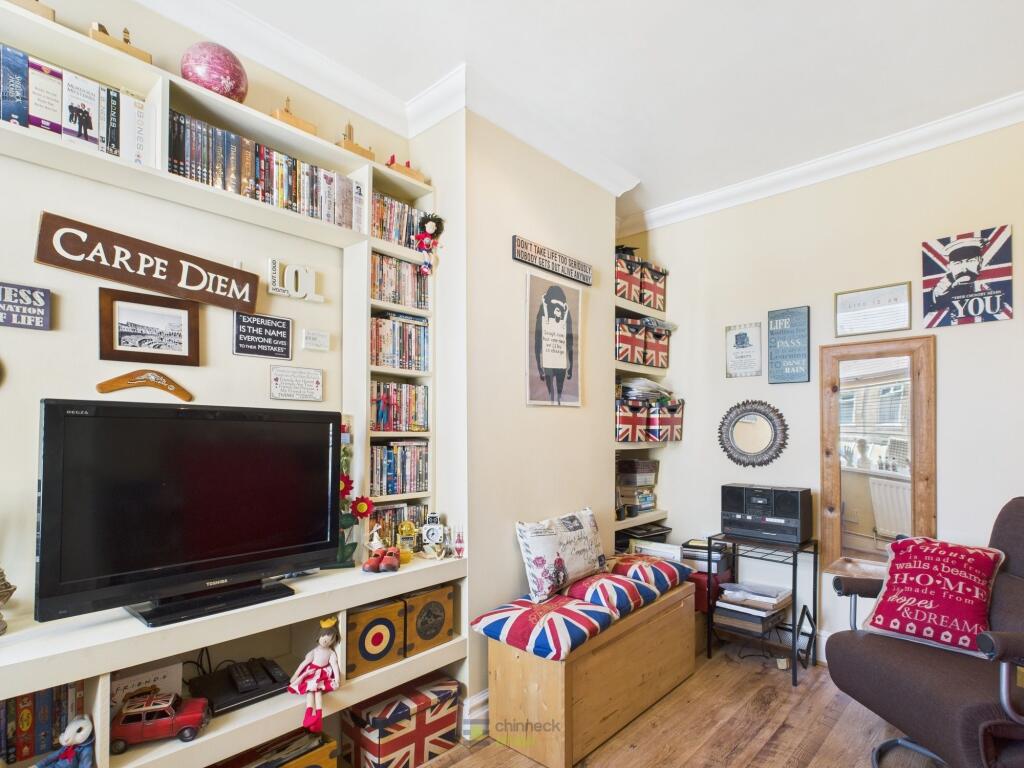 Living Room/Bedroom 3