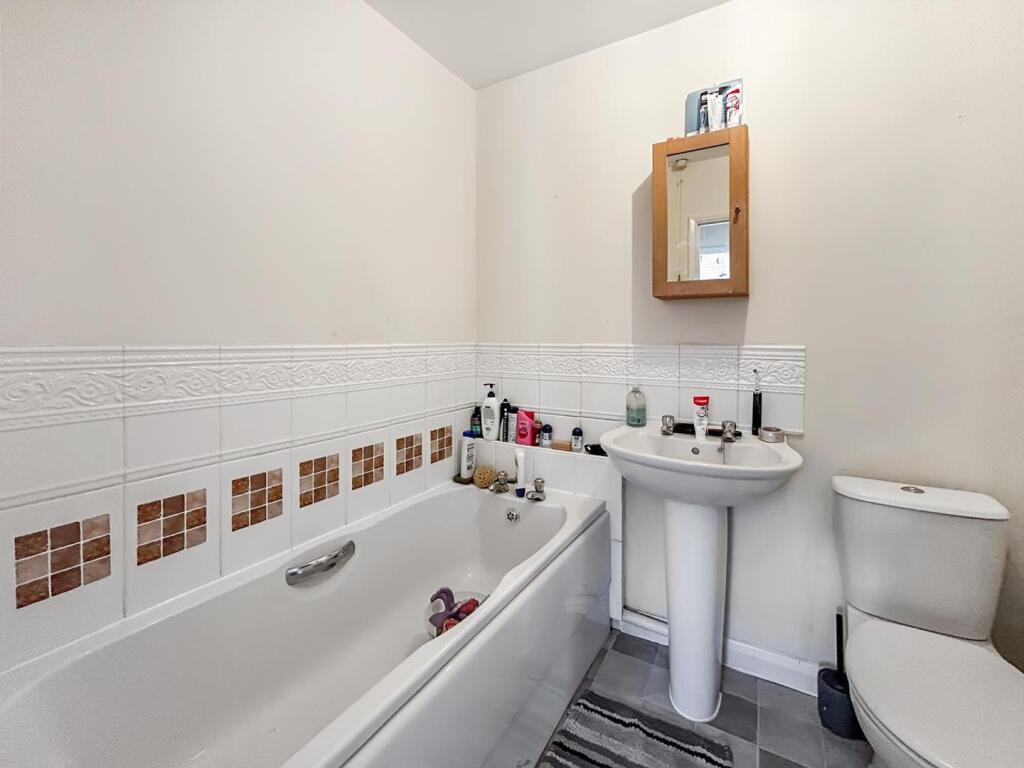 bathroom-9.jpg