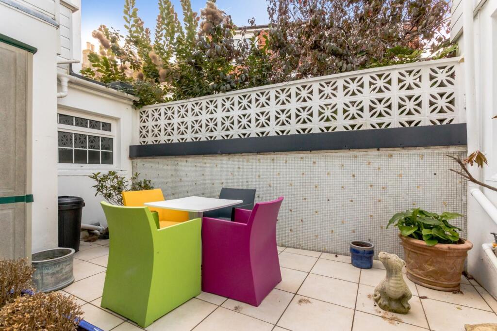 Toronto Terrace-19.JPG