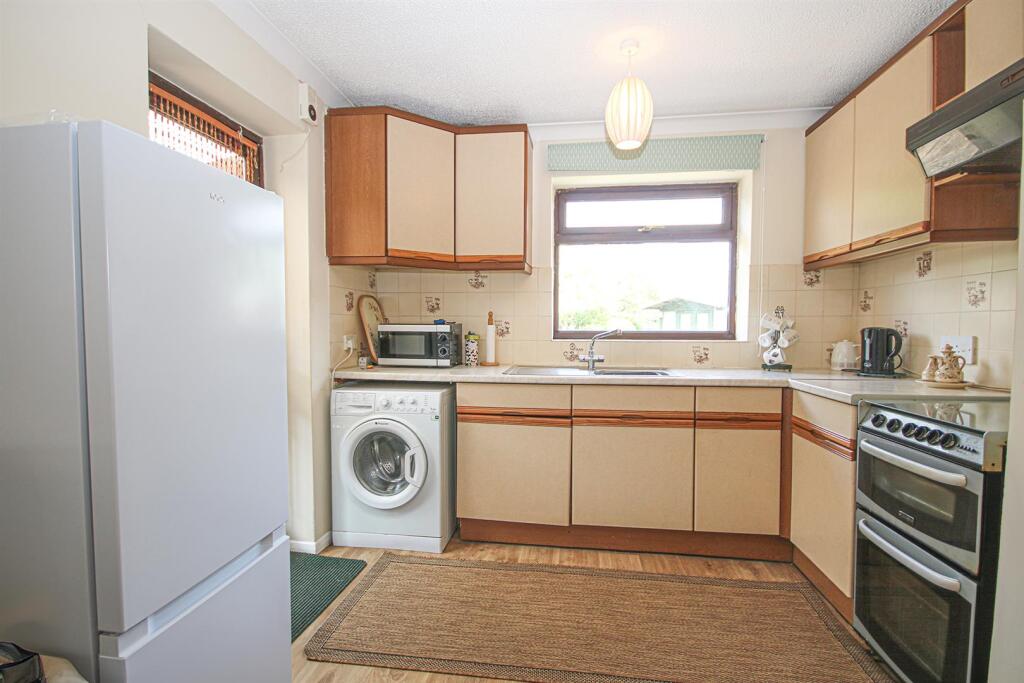 Kitchen 3.jpg