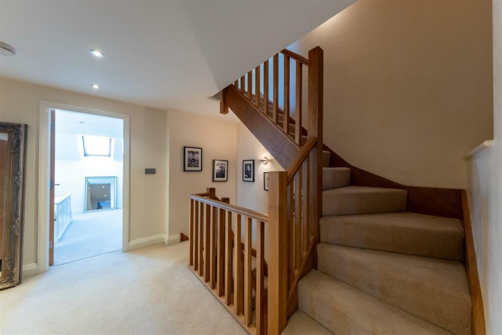 Threshing Barn-041.jpg