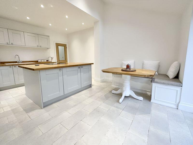 Flat 1 Dining Area