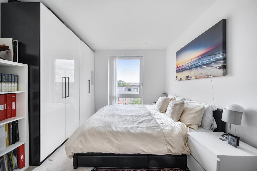 1317430-3-687632c...