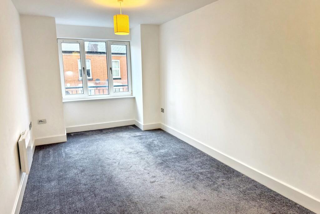 Flat 6, 250 High Street, Birmingham, West Midlands, B17 9PT