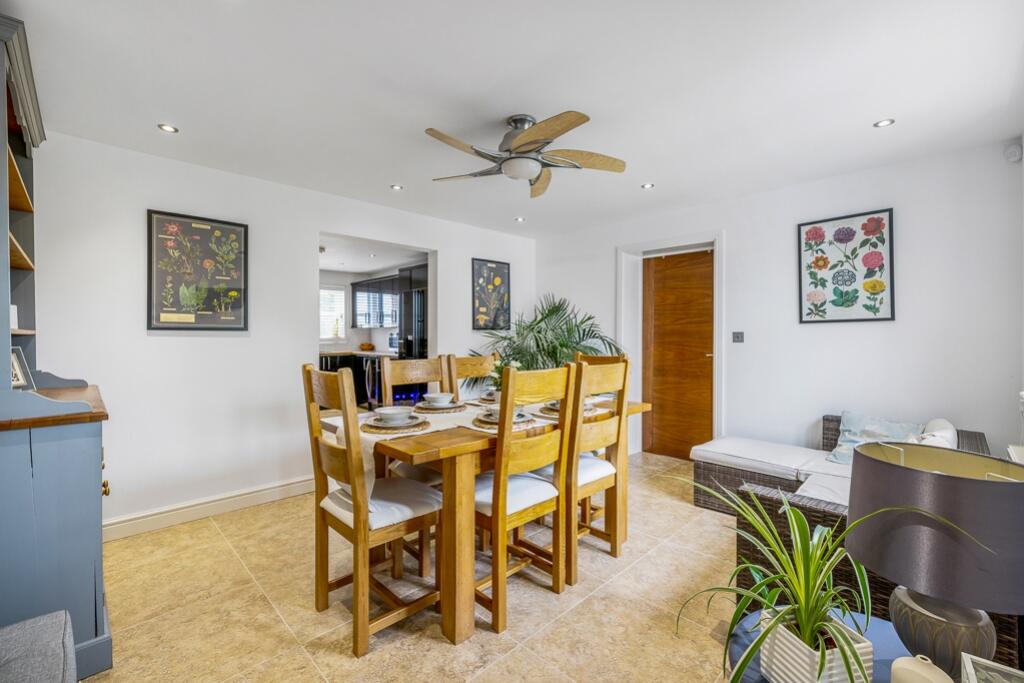 1 Ash Close (Dunham-On-Trent)-25