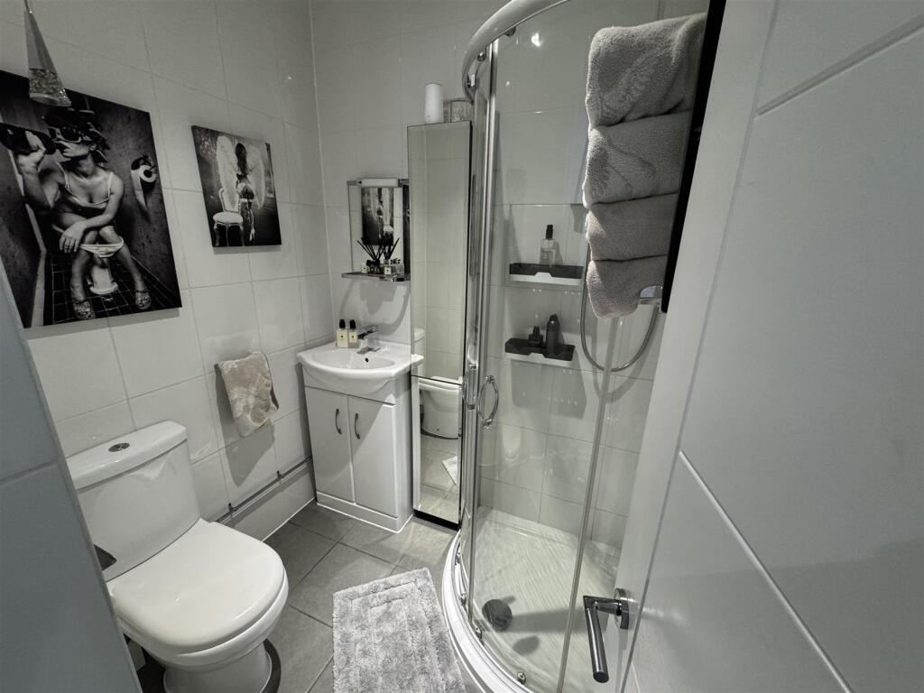Ensuite