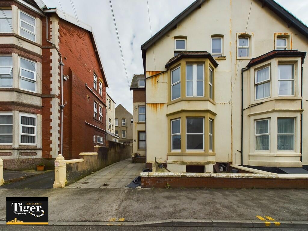 CAM03440G0-PR0042...