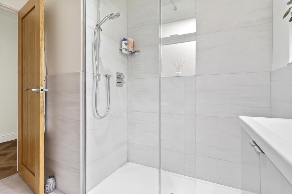 97 Aldsworth Avenue-006.JPG