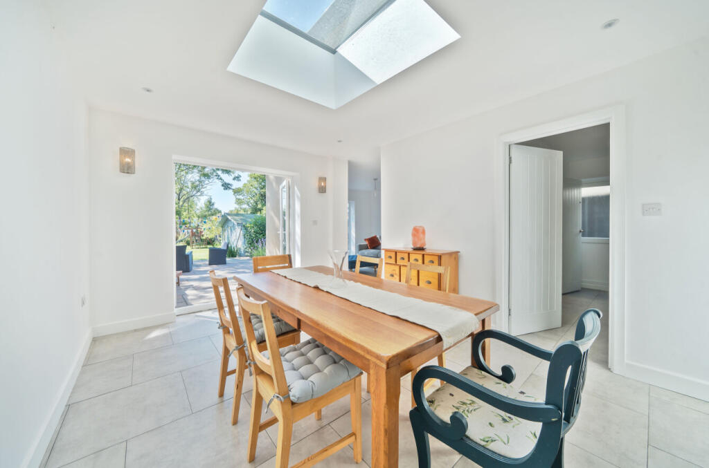 1314904-16-686652...