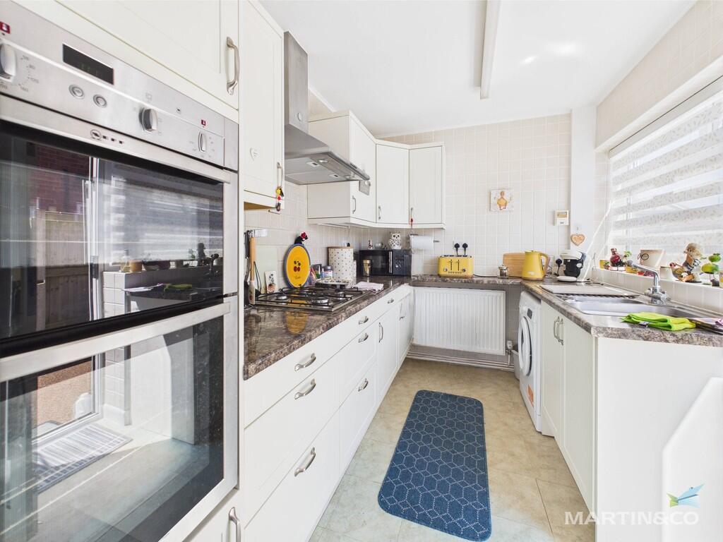 CAM03111G0-PR0319...