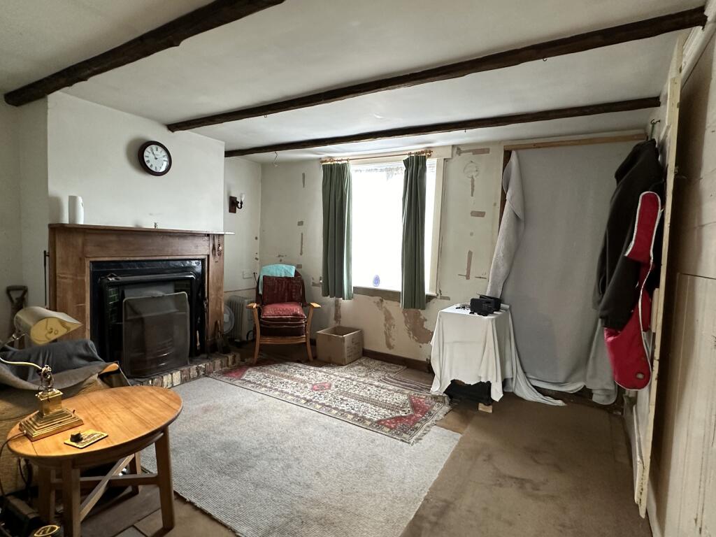 Living room.JPG