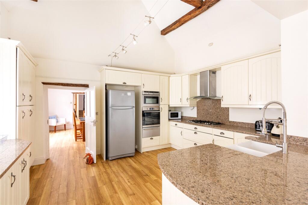 Kitchen/Breakfast
