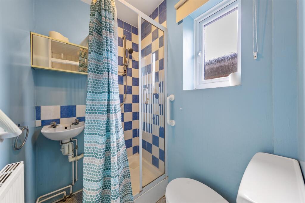 Shower Room/WC