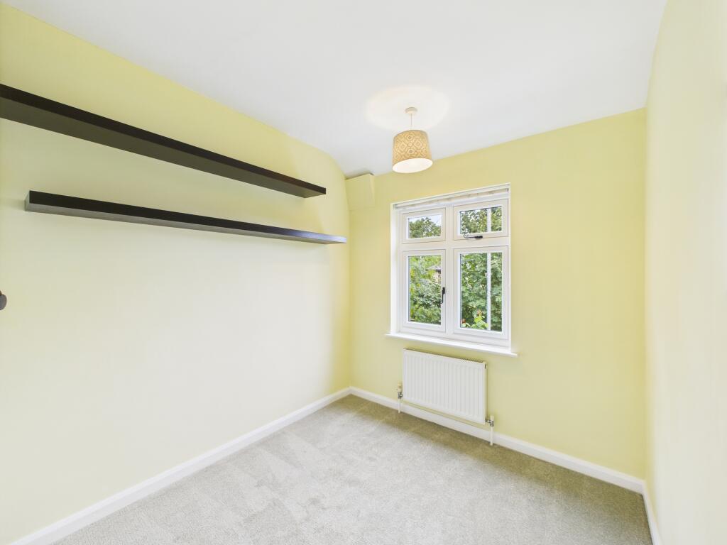 CAM02519G0-PR0317-STILL003