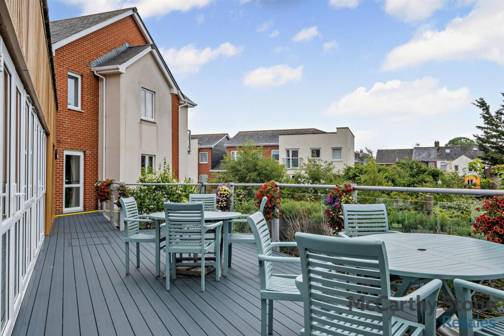 8652104-exterior01-800.jpg