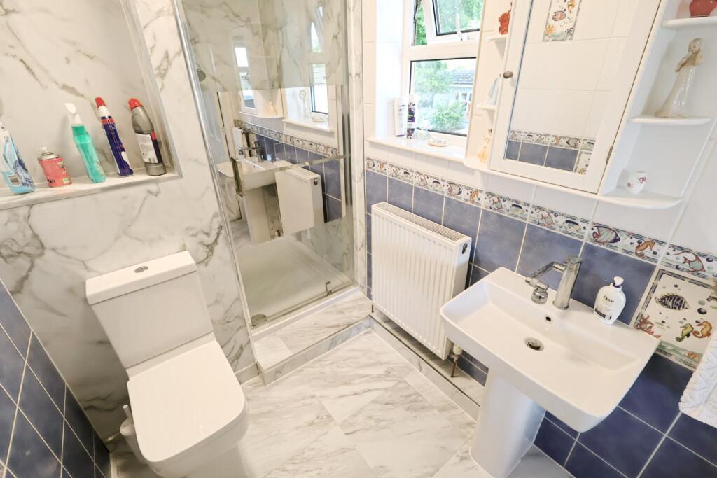 ENSUITE SHOWER ROOM