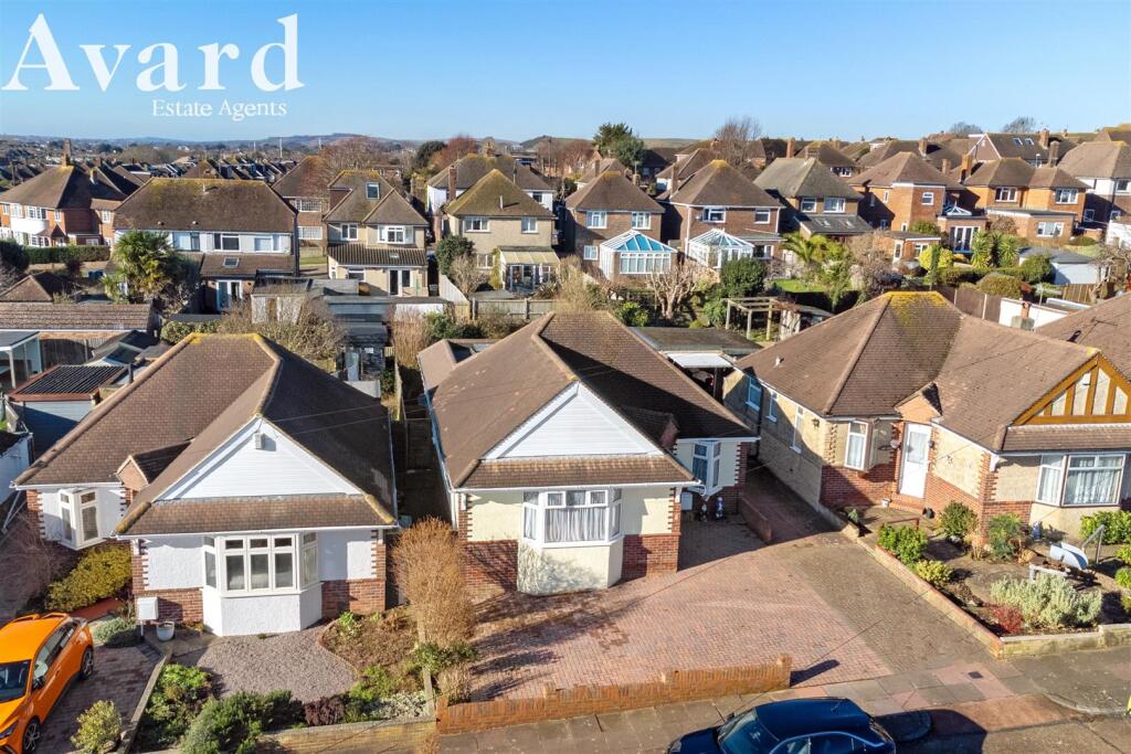 Millcroft Avenue, 5-022.jpg