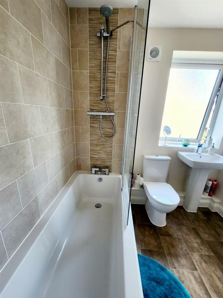 Bathroom (BathShower).jpeg