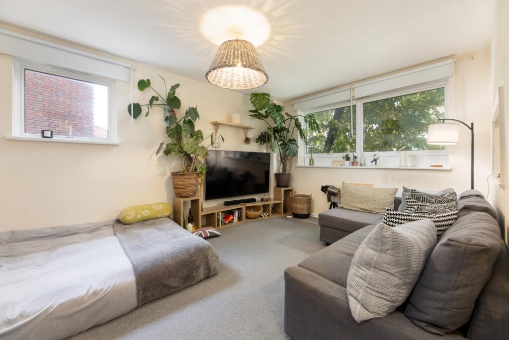 Crozier House F10...