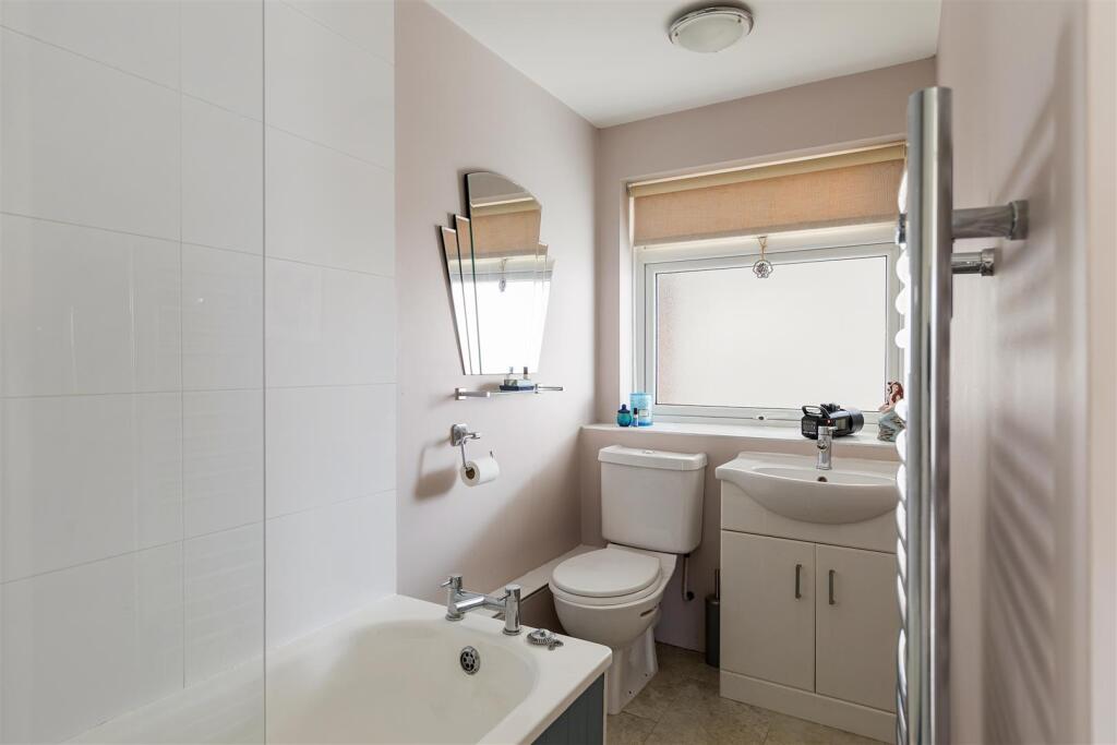 Chingford Avenue, E4