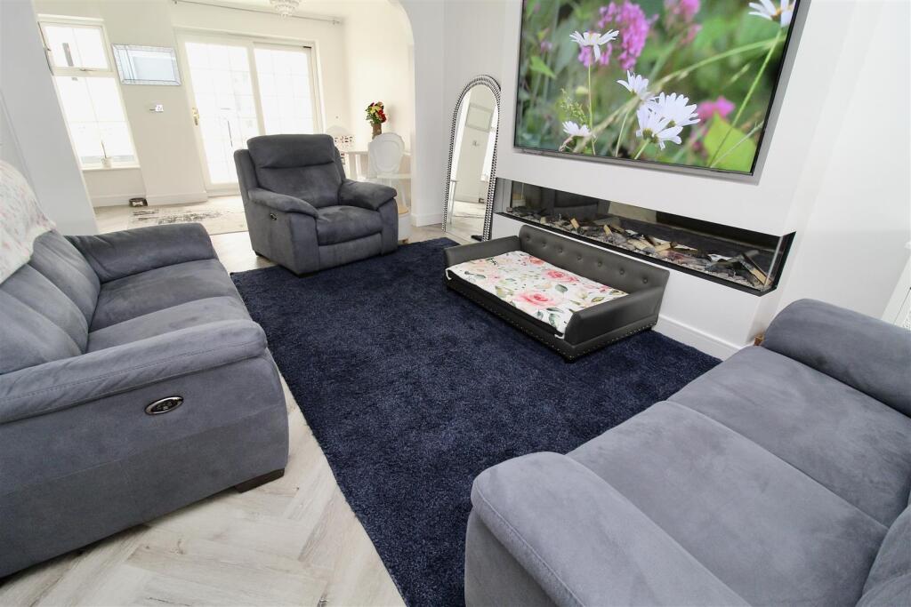 Lounge Area/Reception Room