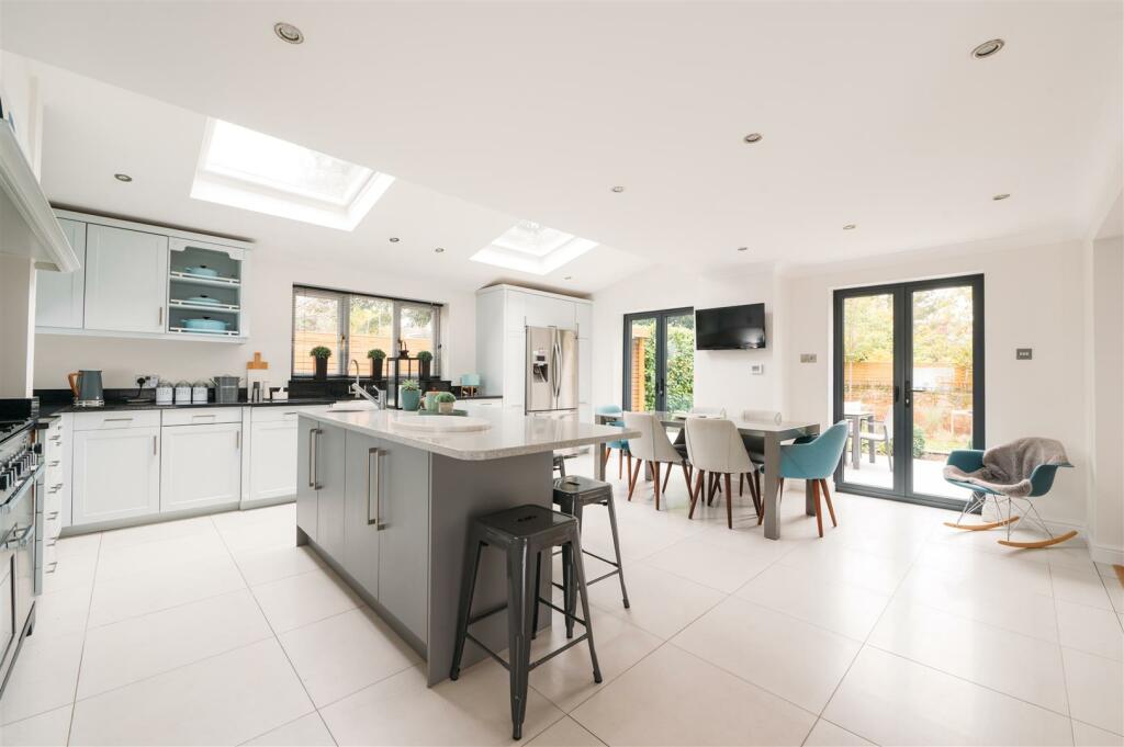 1 Woodside Gardens, Hitchin-30.jpg