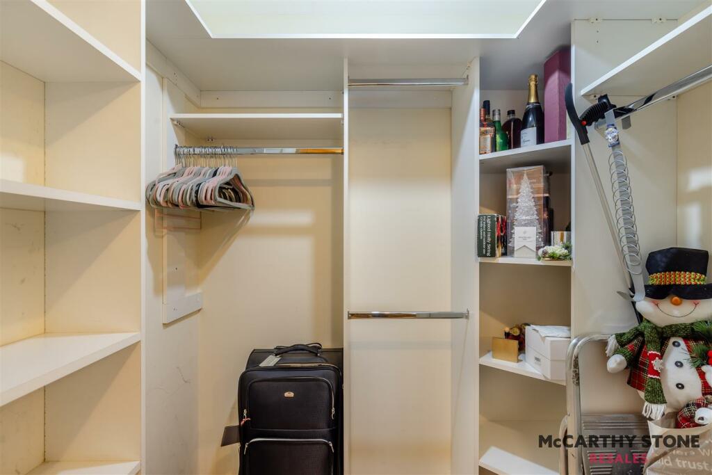 8625866-interior16.jpg