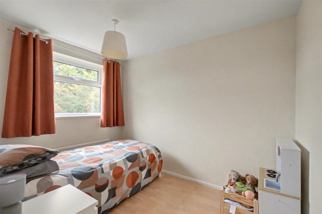 Bedroom 2_1.jpeg