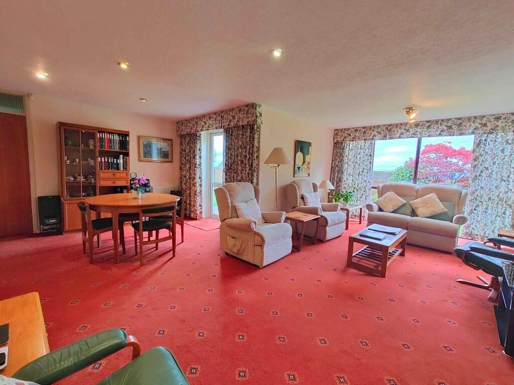 Living / Dining Room