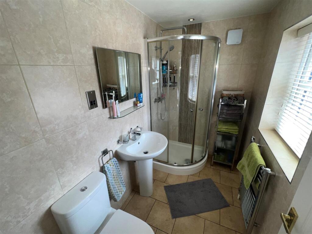 en suite.jpg