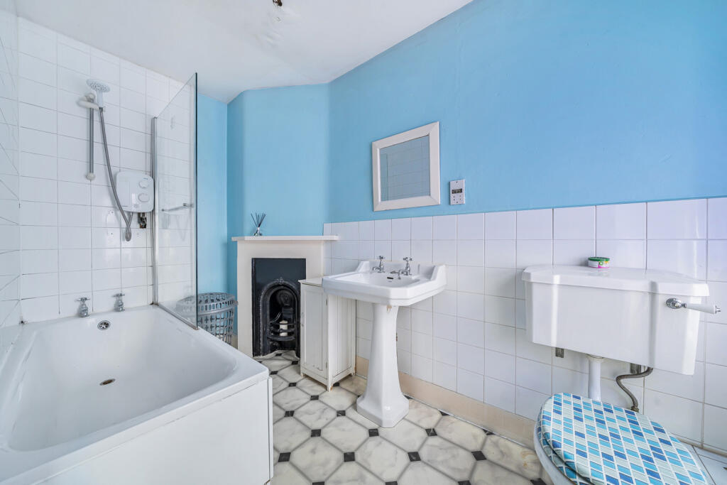 1320497-6-686e993...